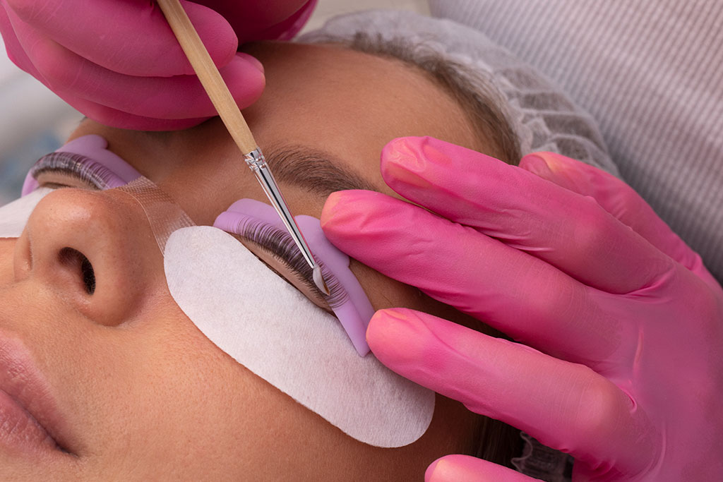 professional lash and brow services in mississauga - lash and brow enhancement