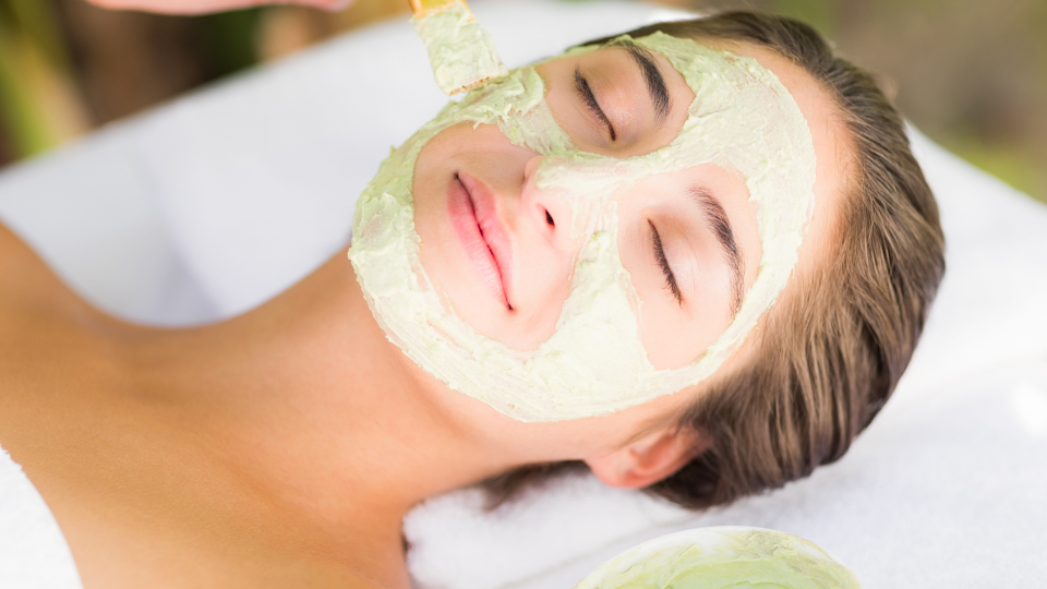 Organic and Vegan Facial Peels for Sensitive Skin: Benefits, Safety and Aftercare 3 vegan facial treatments 1