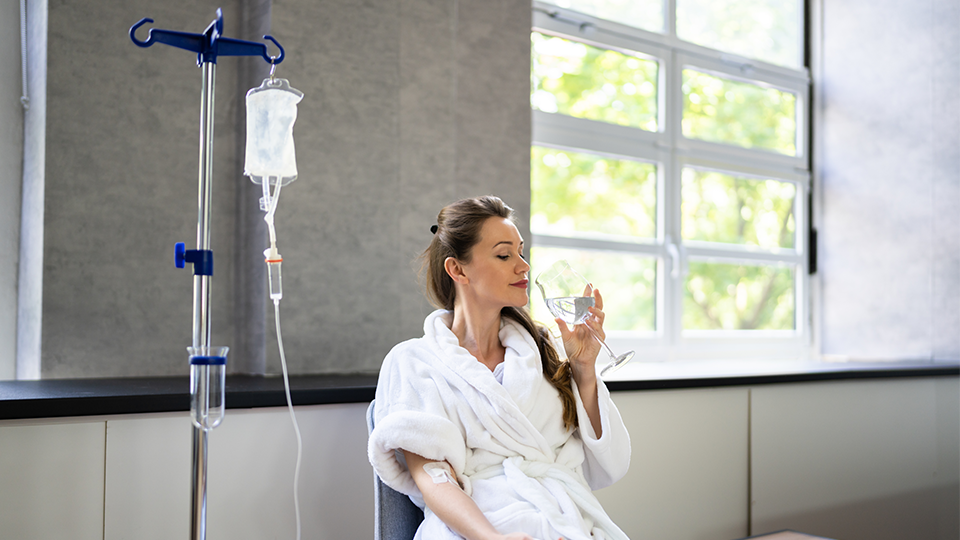 What Are the Benefits of NAD+ IV Therapy and NAD+ Injections? 2 iva drip